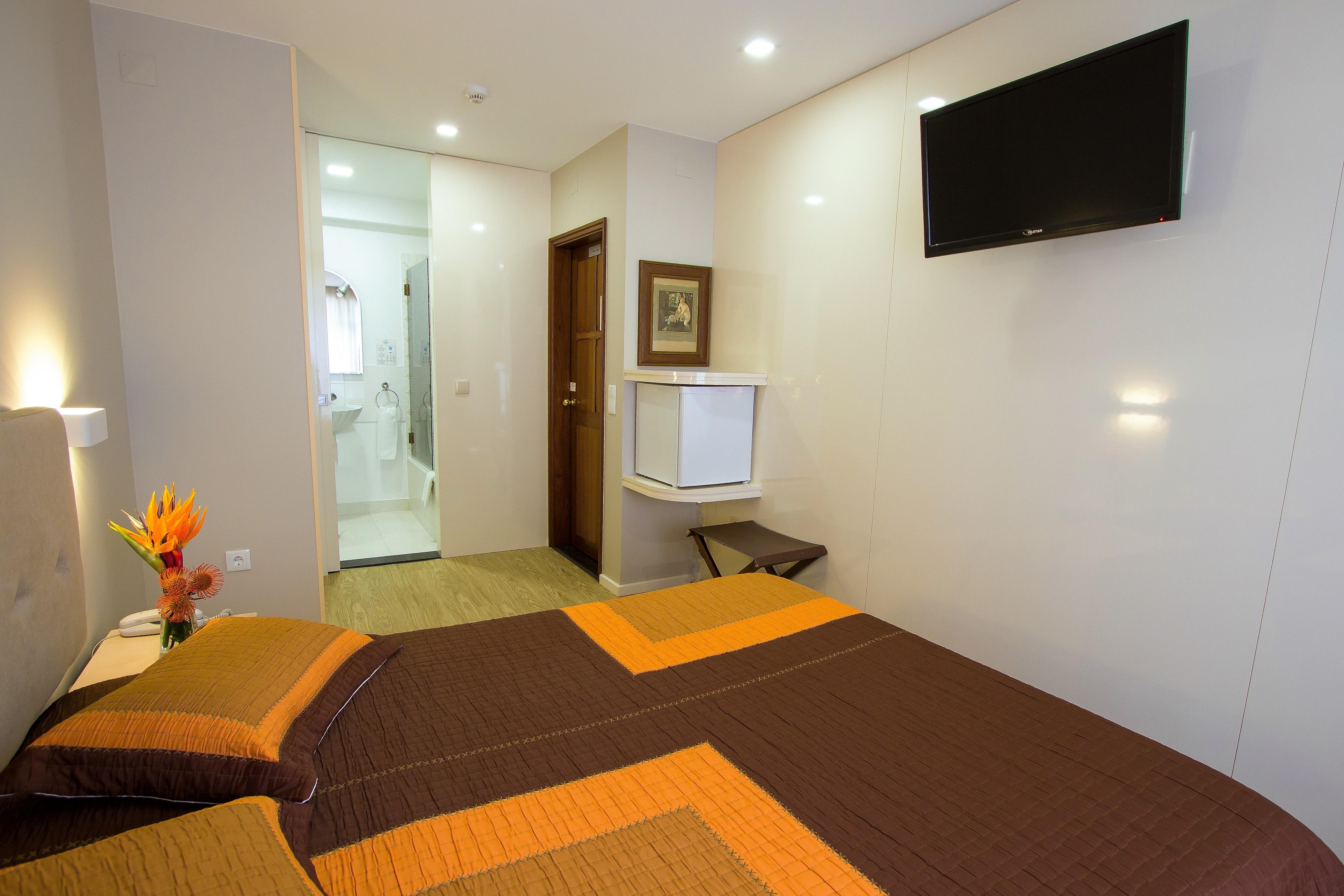 Hotel Avenida โปโว เดอ วาร์ซิม ภายนอก รูปภาพ