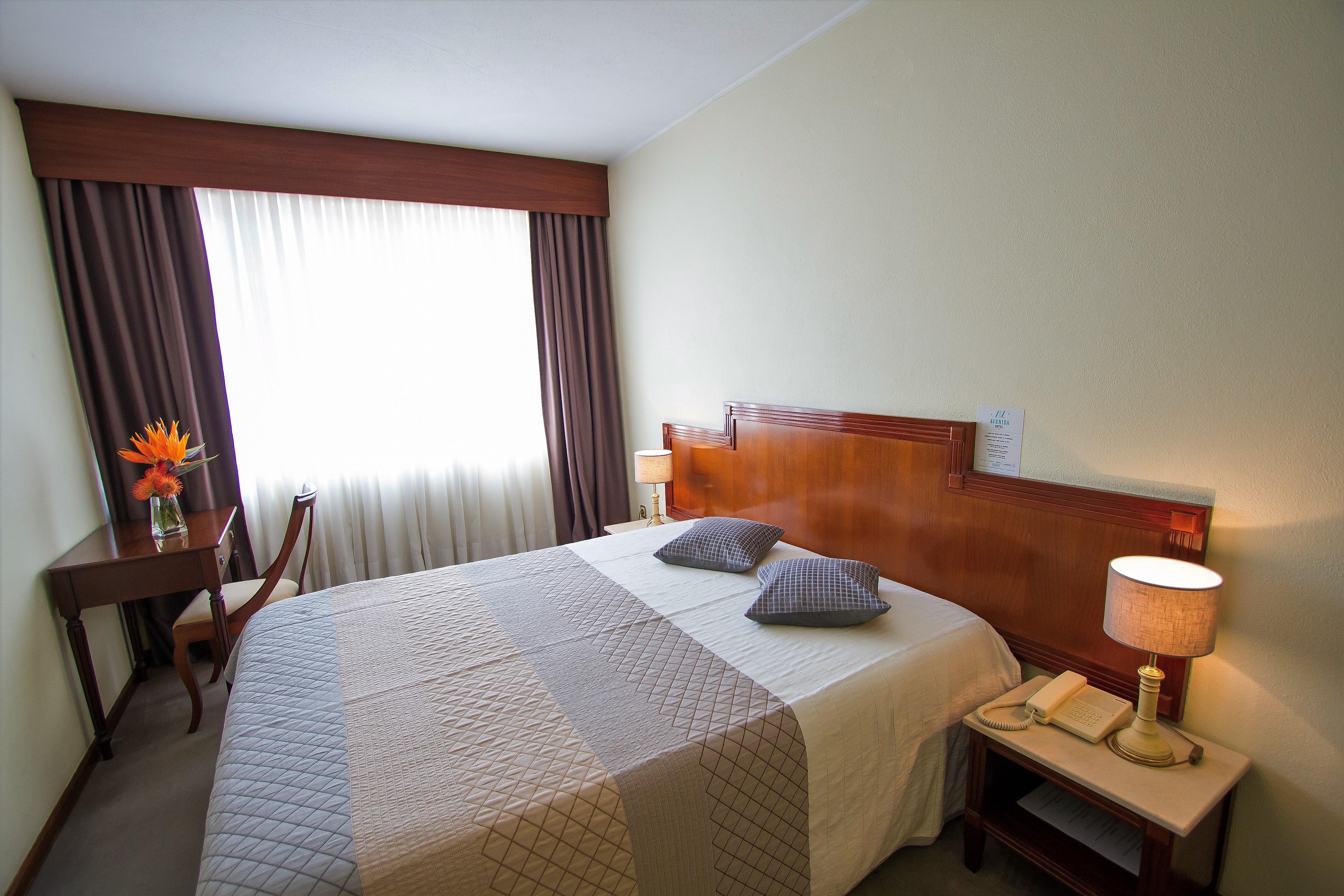 Hotel Avenida โปโว เดอ วาร์ซิม ภายนอก รูปภาพ