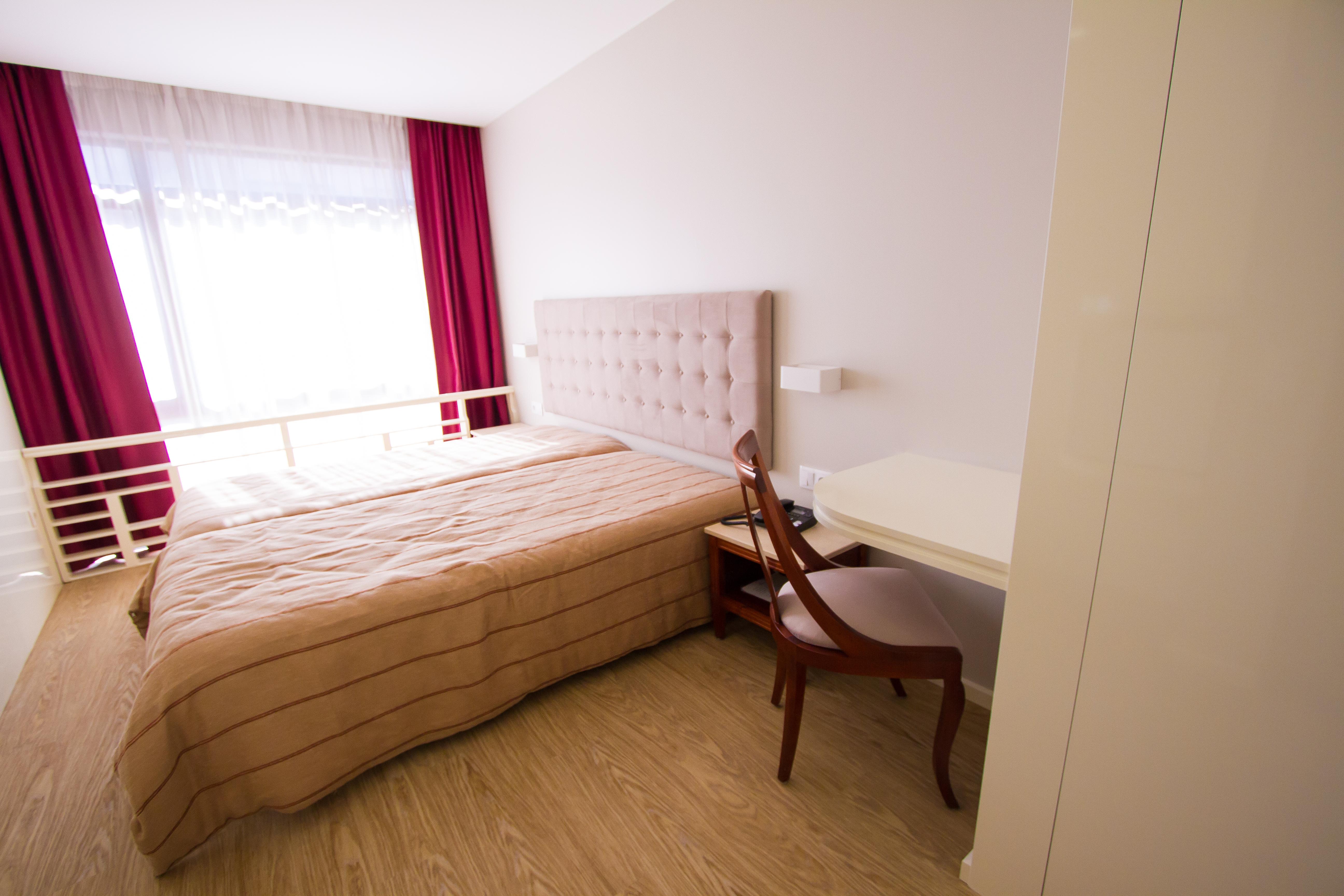 Hotel Avenida โปโว เดอ วาร์ซิม ภายนอก รูปภาพ